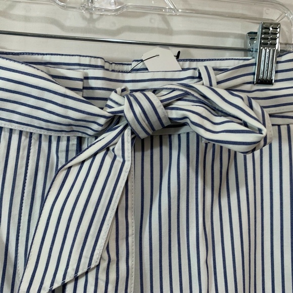 Talbots Women NWT Tie Waist Wide Leg Crop Pants in Blue Stripe Size 10 - Picture 3 of 8
